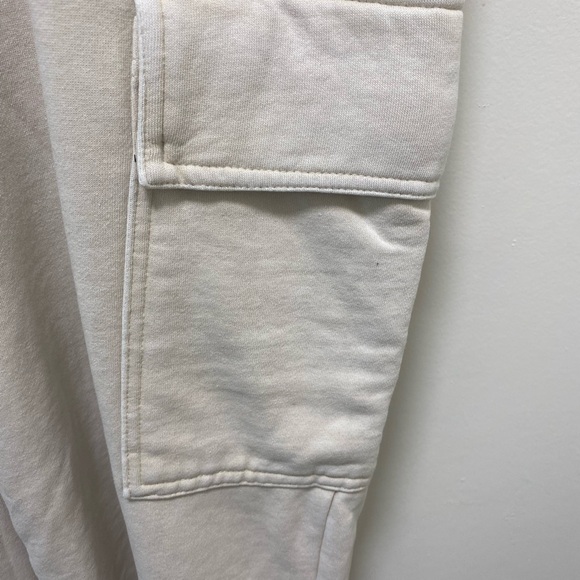 Edited by Remi Bader loose fit Cargo 2X Women’s pant, fleece, NWT, cement color - Picture 6 of 12